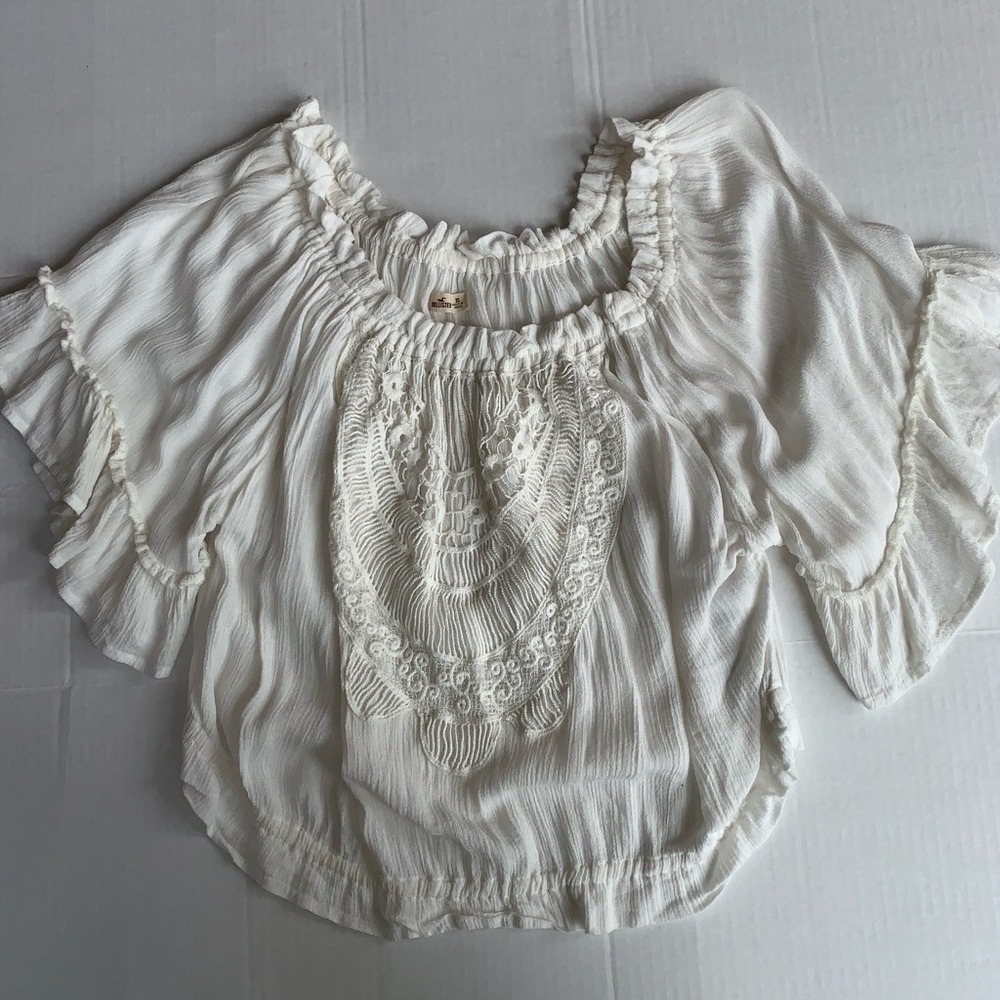 Flowy, off the shoulder shirt
